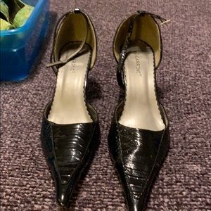 Black Pointed Toe with Red Bottoms